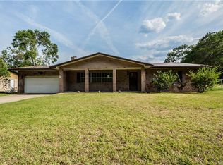 211 Iris Ln, Inverness, FL 34452