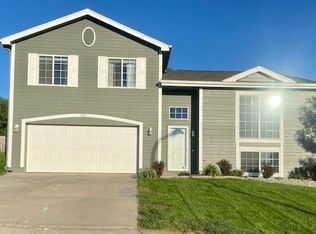 16351 Butler Ave, Omaha, NE 68116