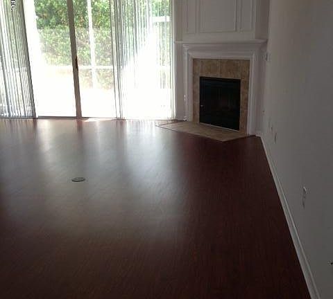 4th image of 11039 Castlemain Cir E