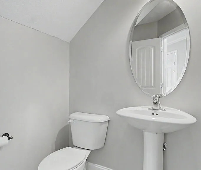 624 Amhearst Row — Photo 13