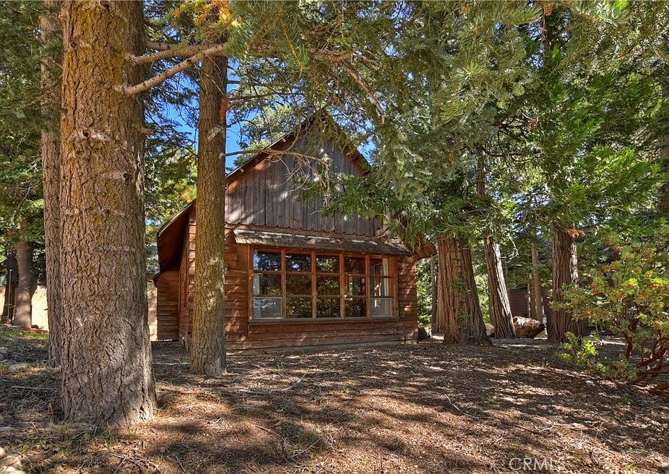 1st image of 365 Cedarbrook Dr