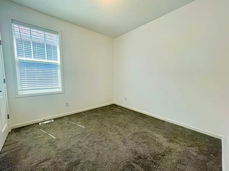 8018 Forestview Ln N — Photo 17