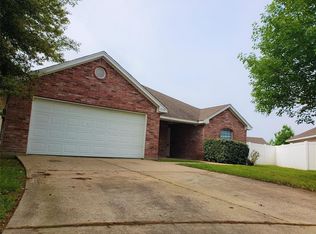 3349 Guiding Light Dr, Dallas, TX 75228