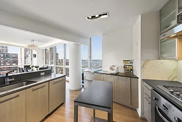 Sold by Nest Seekers International