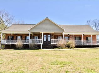 4567 Friedberg Church Rd, Clemmons, NC 27012