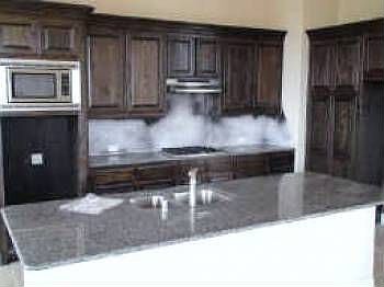 4th image of 2501 Dover Dr