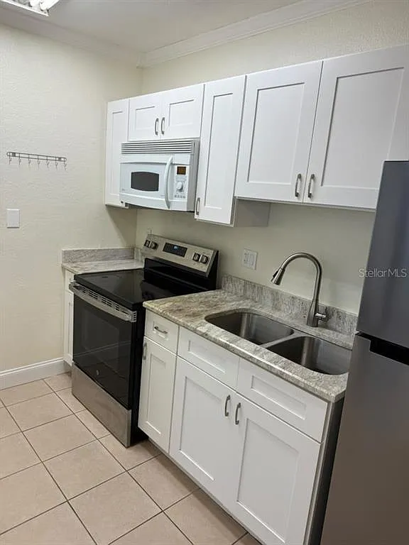 1 bed, 1.0 bath, 500 sqft, $1,295 — Photo 2