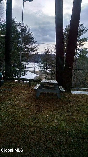 2nd image of 2075 N Shore Road