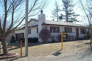 Home for Sale in Cambridge, IA $115,000