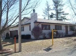 108 6th St, Cambridge, IA 50046
