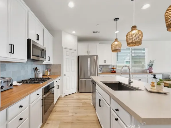 39511 Verbena Way, Temecula, CA 92591