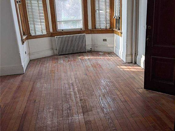 3rd image of 31-31 12th St