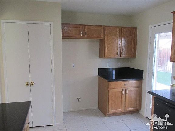 4th image of 53280 Calle Soledad