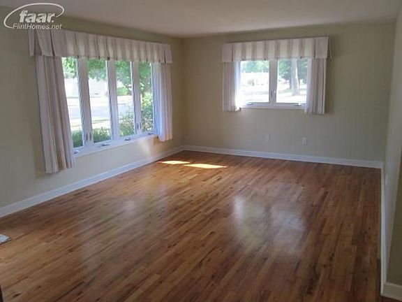 4th image of 5234 Don Shenk Dr