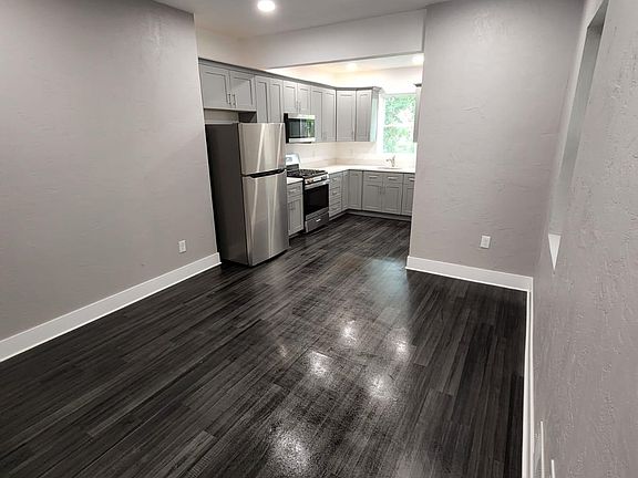 4th image of 425 School St #425