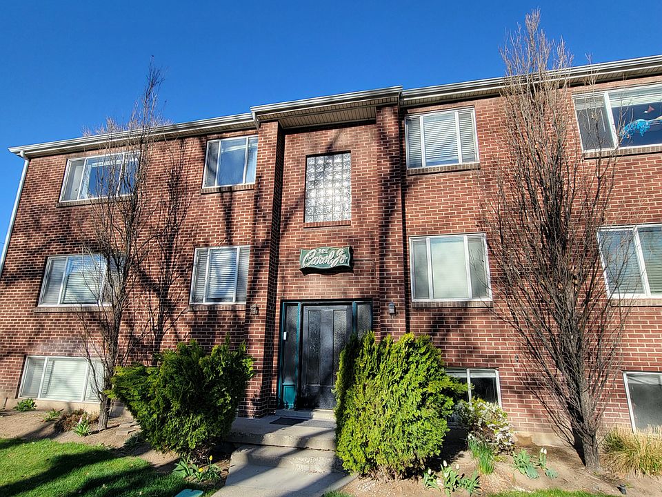 1st image of 221 N Quince St #6