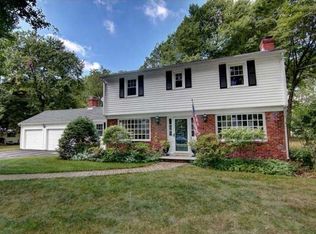 4 Kirkbrae Dr, Lincoln, RI 02865