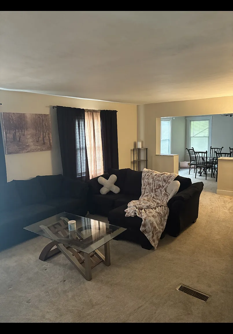 2 bed, $1,250 — Photo 4