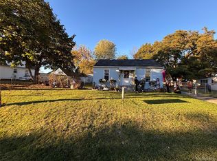 1325 Norton St, Burton, MI