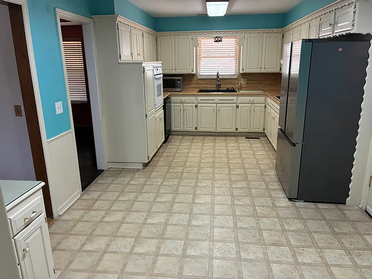3124 Tudor Rd — Photo 10