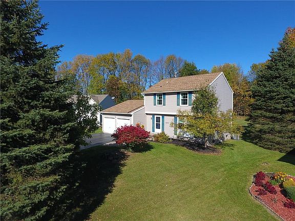 2nd image of 3257 Woodfield Dr