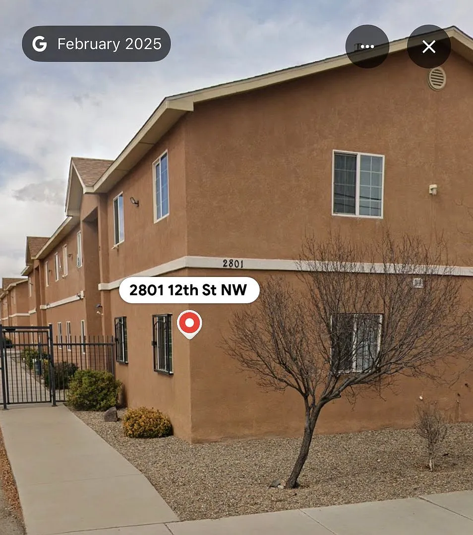 North Valley 2nd story 2/BD 1/BA gated community — Photo 1