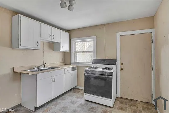 4 bed, 1428 sqft, $1,800 — Photo 4