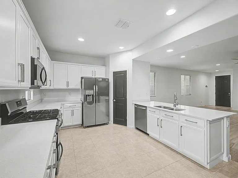 12431 W State Ave — Photo 11
