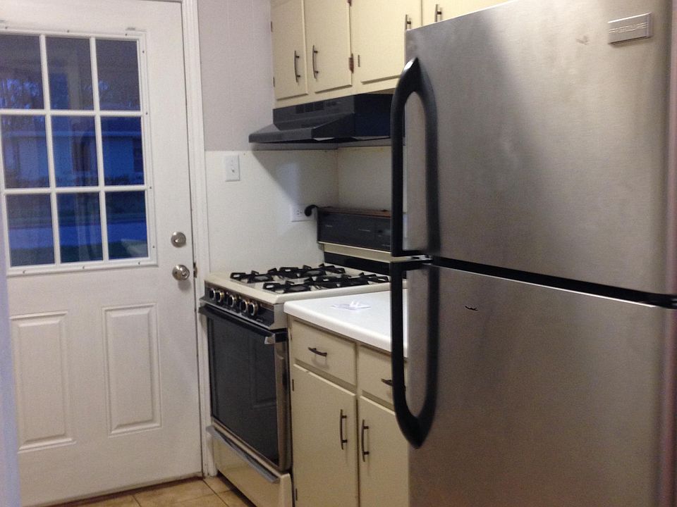 2nd image of 265 Cleveland St
