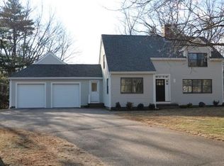 87 Walpole St, Dover, MA 02030