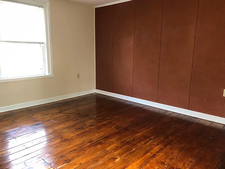 164 S River St #B — Photo 26
