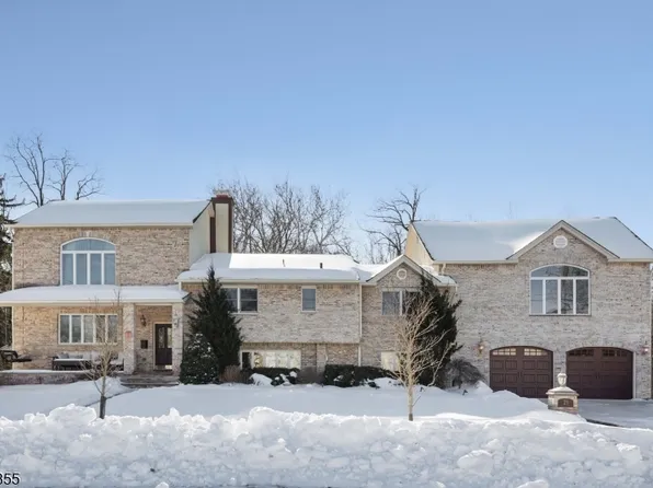 21 Sandra Cir, Westfield Town, NJ 07090