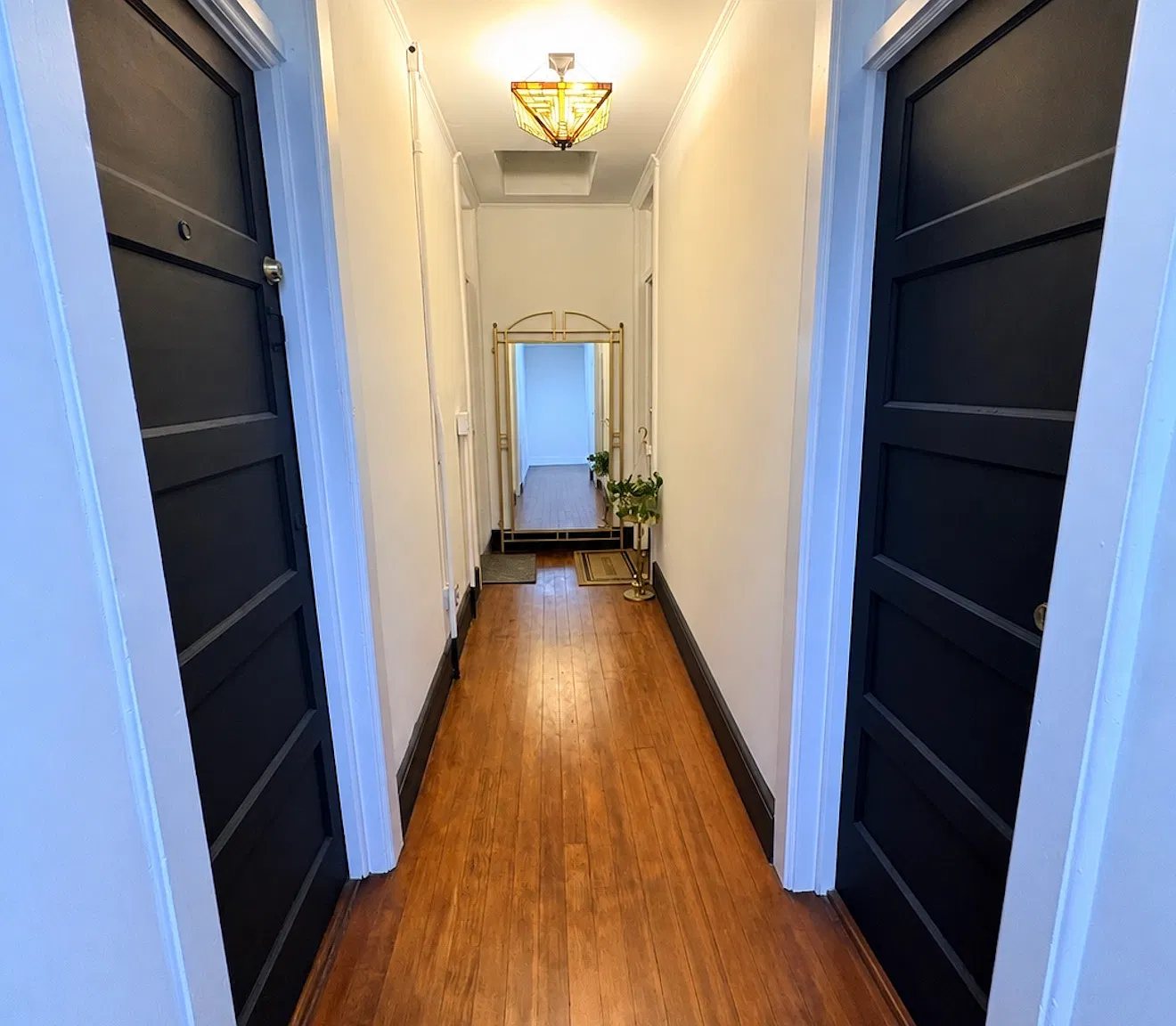 2 bed, 1.0 bath, 1200 sqft, $3,195 — Photo 4