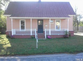 103 S Center St, Selma, NC 27576