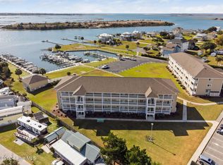 650 Cedar Point Blvd APT B26, Swansboro, NC 28584
