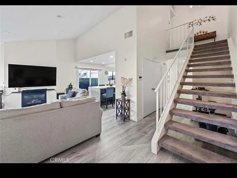 1380 W 48th St #74 — Photo 3