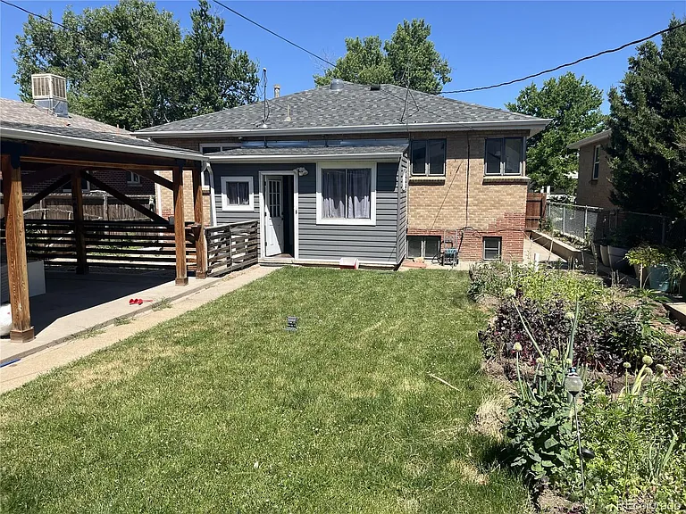 4243 Wyandot St — Photo 14
