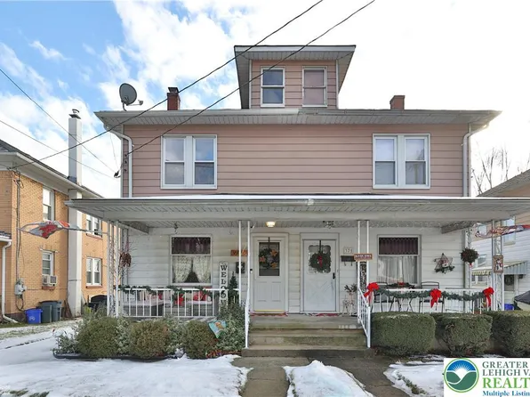 369 Mauch Chunk St, Nazareth, PA 18064