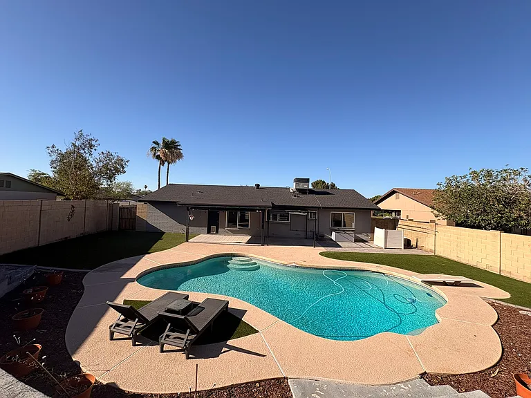 1131 W Santa Cruz Dr — Photo 15