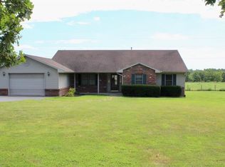 911 Pickshein Rd, Owingsville, KY 40360