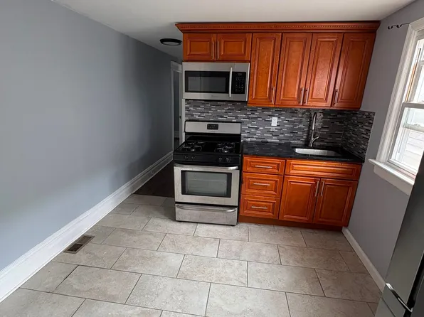 352 S 10th Ave, Mount Vernon, NY