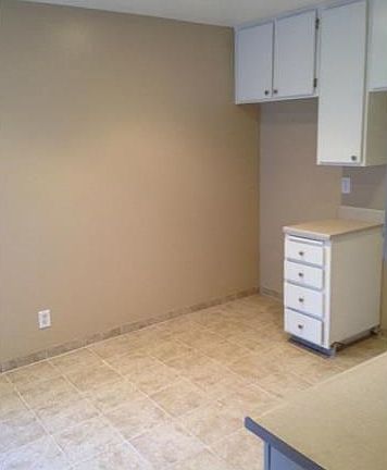3rd image of 817 W 232nd St Unit B