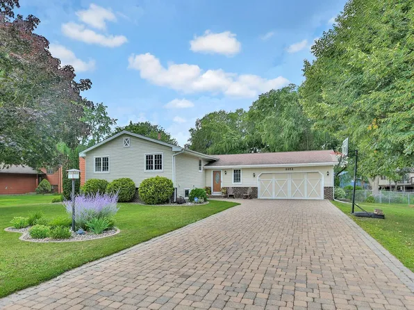 2052 Walnut Ave, New Brighton, MN 55112