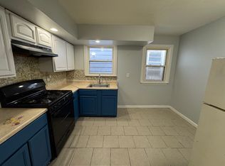 14 Alexander St #2F, Newark, NJ 07106