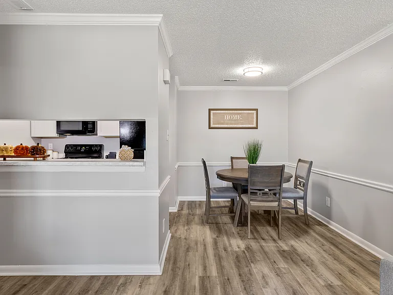Blue Ridge Apartments — Photo 22