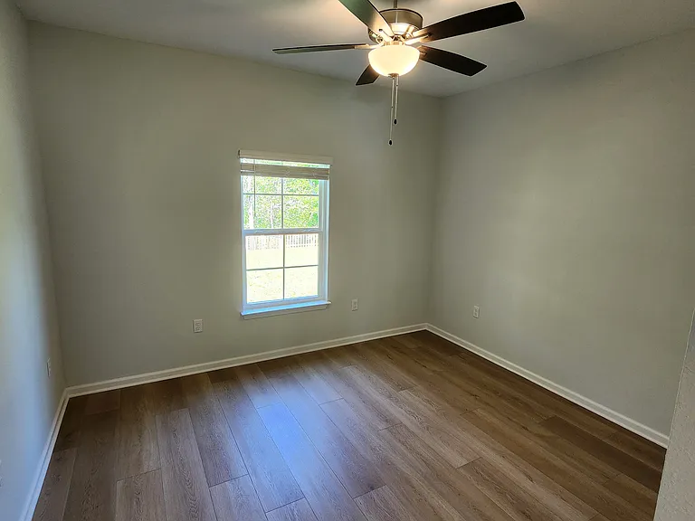 102 Riverwalk Blvd — Photo 17