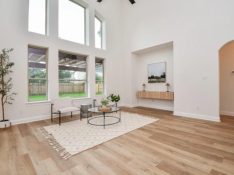 18 Hadlock Pl — Photo 7