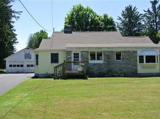 7699 Maple Rd, Baldwinsville, NY 13027