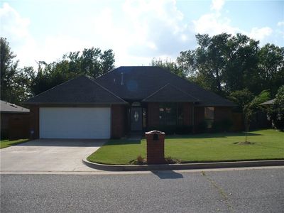 513 S Greengate Dr, Yukon, OK, 73099