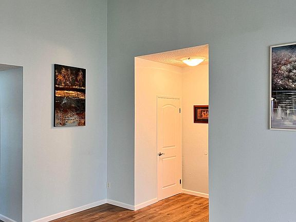 4th image of 10531 Lakeside Dr S Unit F